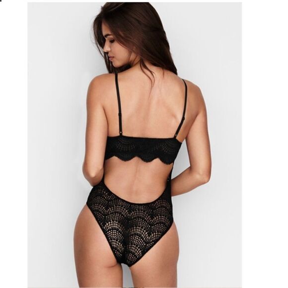 New ❤️Victoria’s Secret lace teddy - Picture 1 of 8